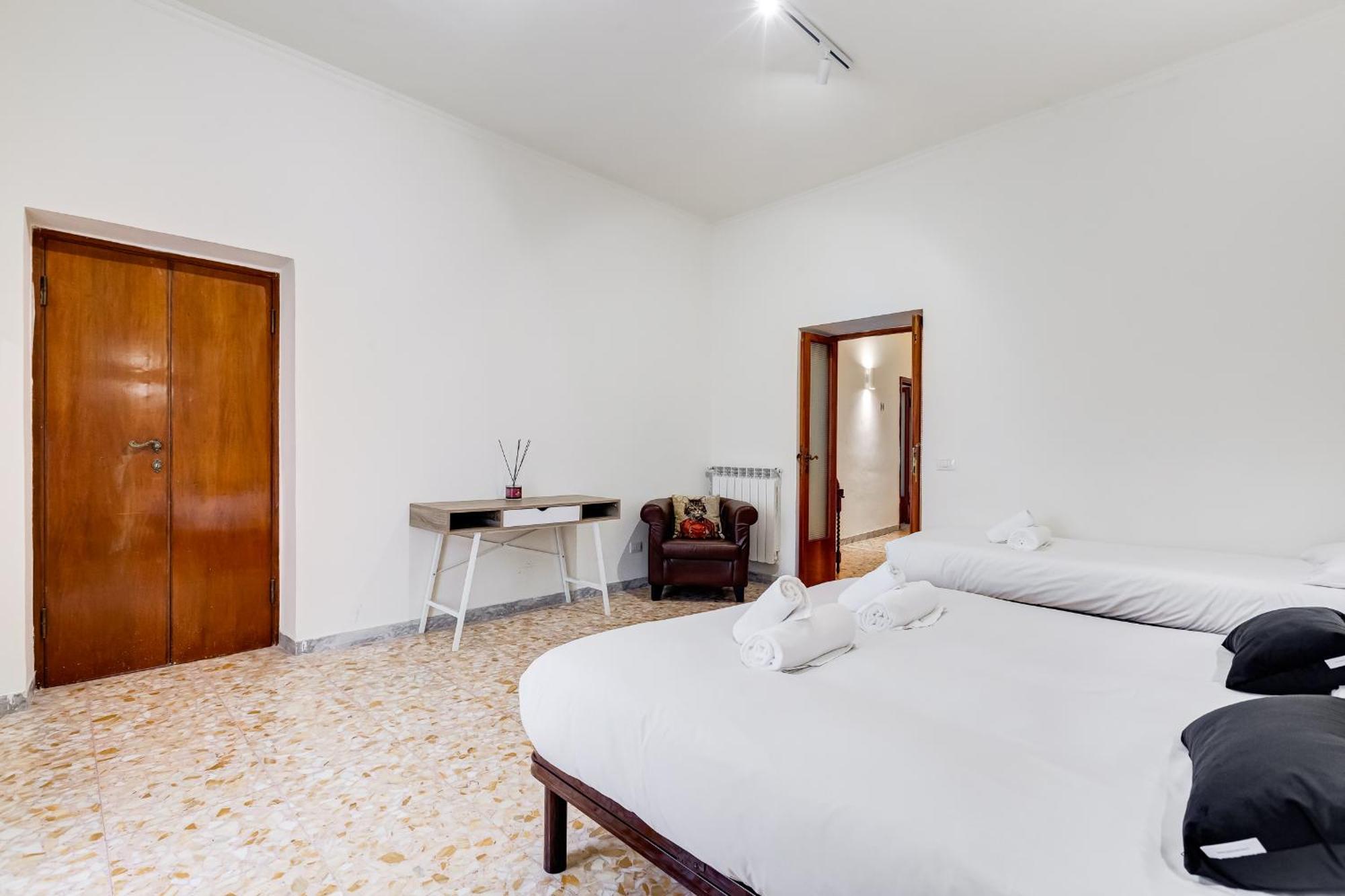 Vivilo Collection - San Vito View Apartment - 3 Bdr 2 Baths Rom Exteriör bild